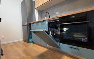 Apartament 3 camere, 2 bai, balcon, etaj intermediar, parcare - Poză 7