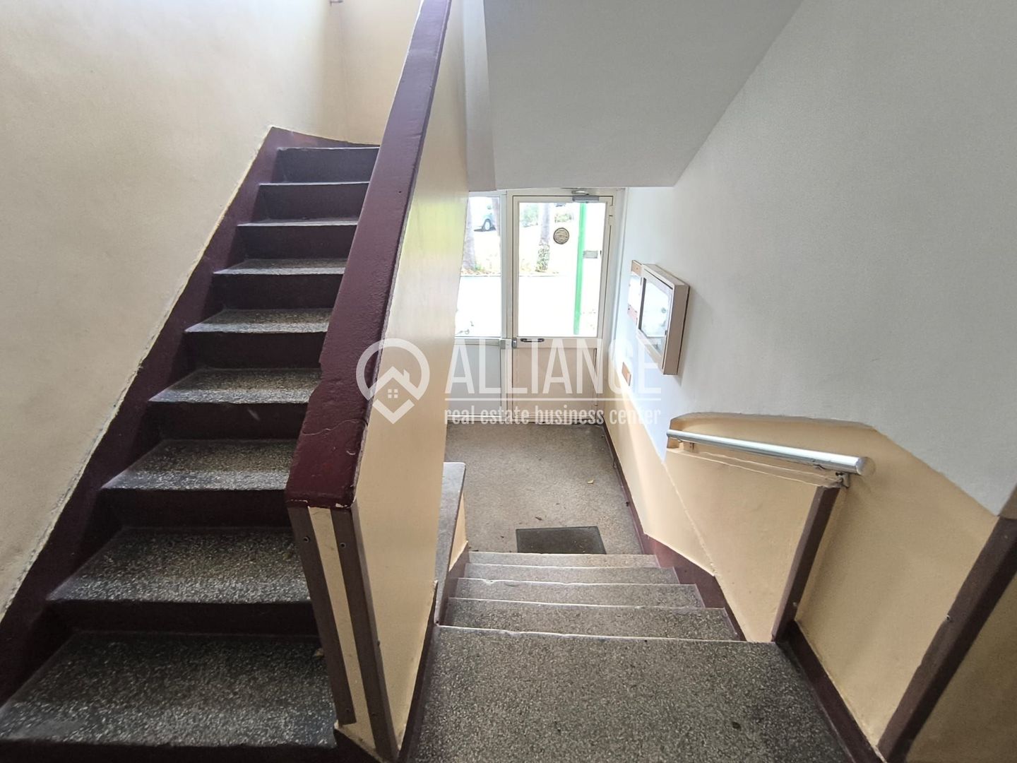 CENTRU COLONADELOR(cod03) - 2 Camere luminoase ! - Poză 14