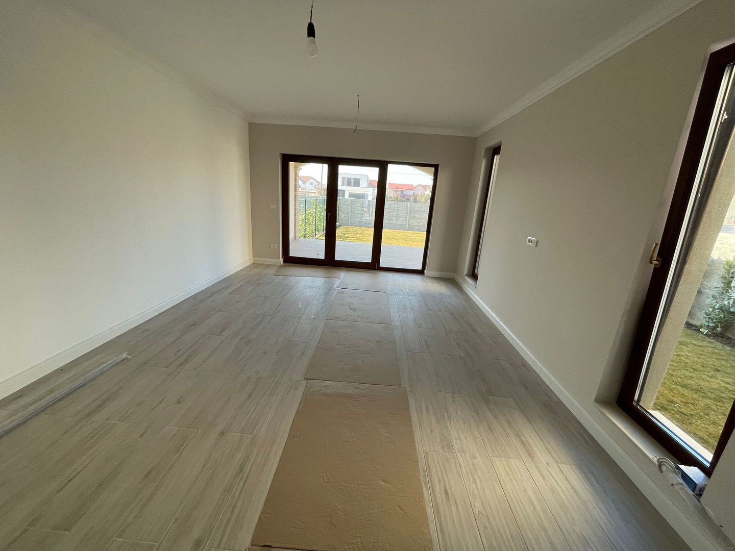 Duplex cu carport Dumbravita - IKEA - Poză 22