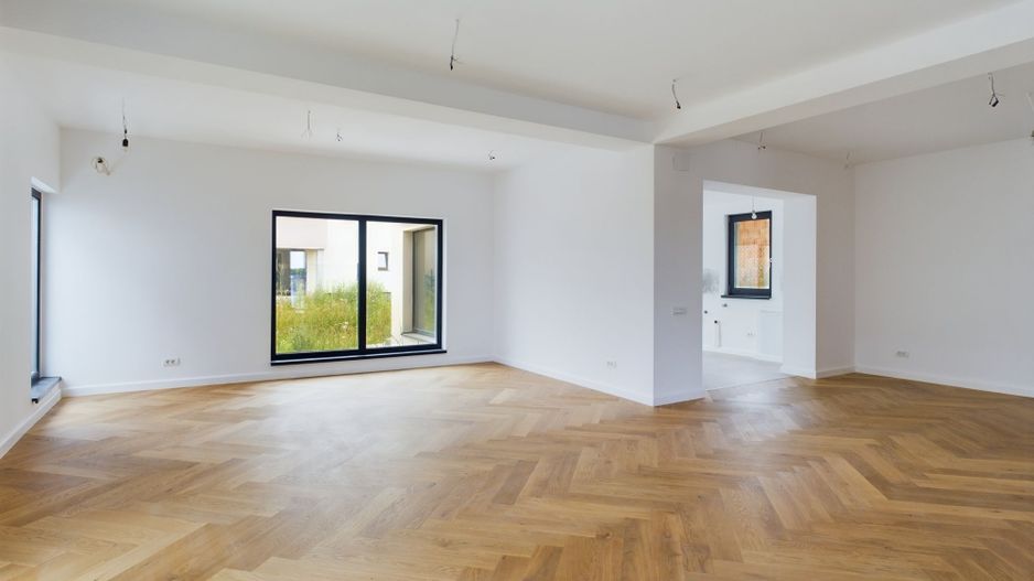 Vilă într-un Complex Rezidențial Nou cu Vedere la Balta Corbeanca - Poză 2