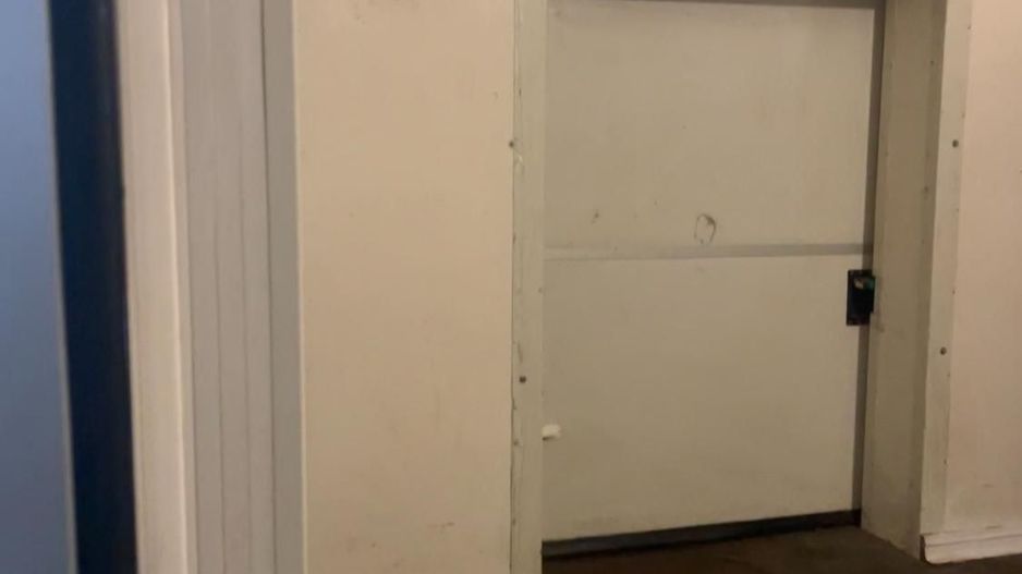 Spatiu de productie+depozit+ camera frigorifica+linie productie! - Poză 2