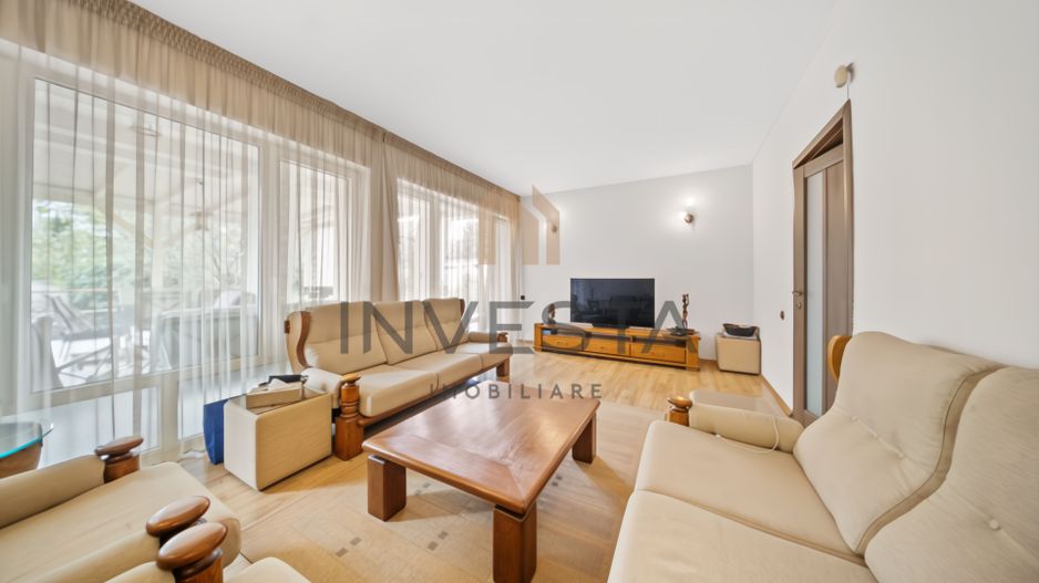 Vila ideala pentru locuința, clinica sau birouri! - Poză 7