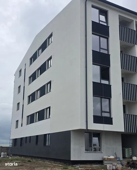 Apartament cu 3 camere de vânzare în Calea Bucuresti, Craiova - Poză 2