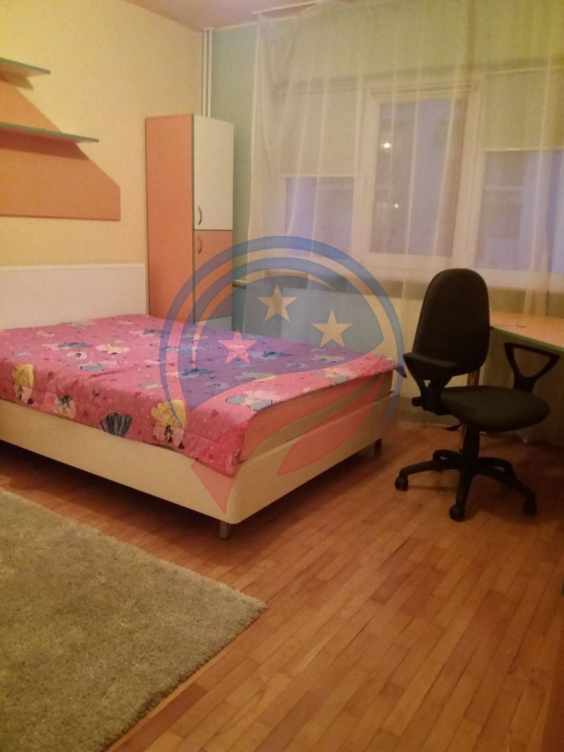 Apartament de închiriat central - Poză 2
