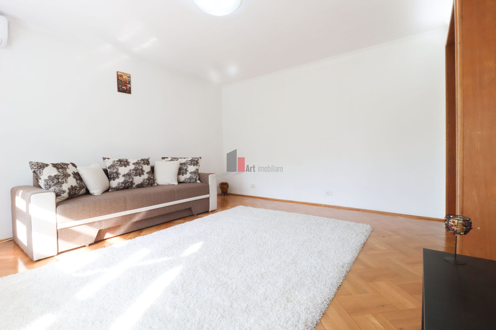 Apartamentul "SALTVEGURINN" in Drumul Sarii, intri in el si il inchiriezi pe loc - Poză 4