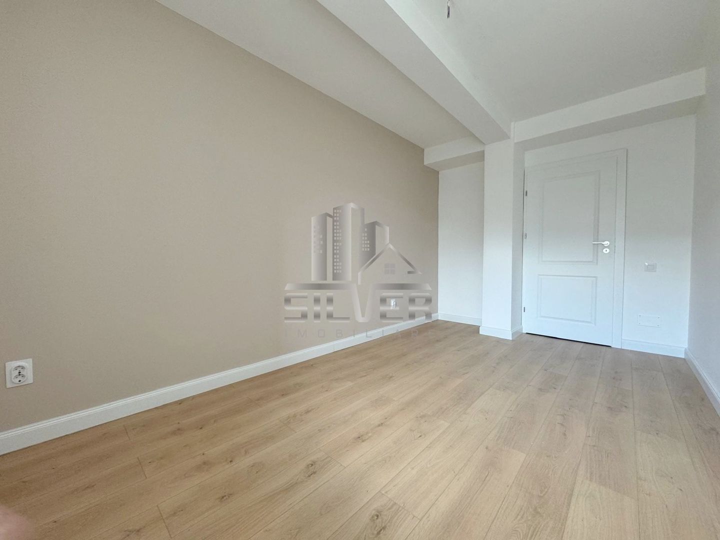 Apartament cu 3 camere/terasa 24 mp/boxa/finisaje incluse/PRET REDUS! - Poză 11