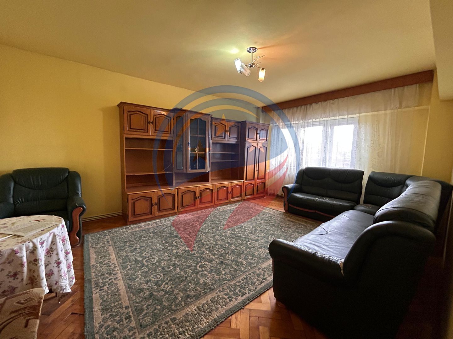 Apartament 3 camere decomandat de inchiriat pe Calea Severinului Craiova - Poză 3