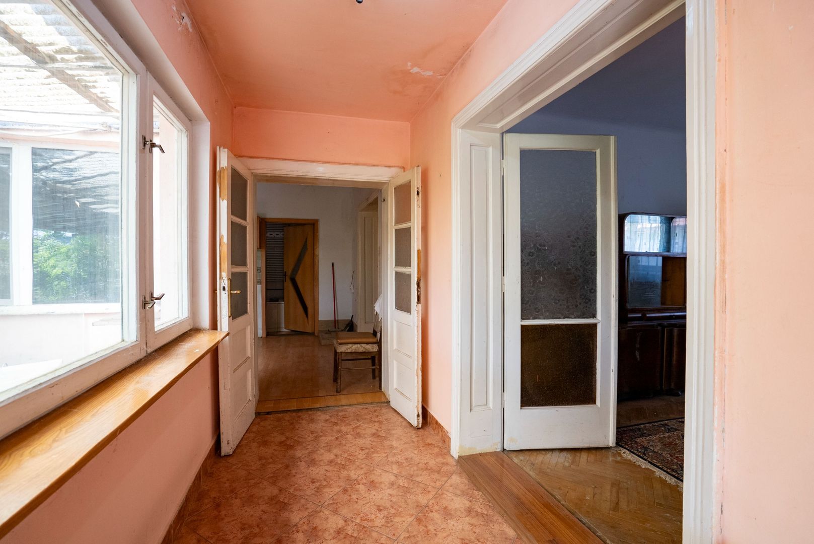 Casa cu 620 mp de teren in Rogerius - Poză 3