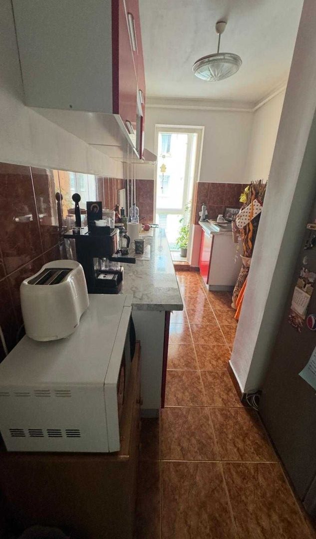Apartament 3 camere decomandat Calea Bucuresti etaj 1/4 - Poză 1