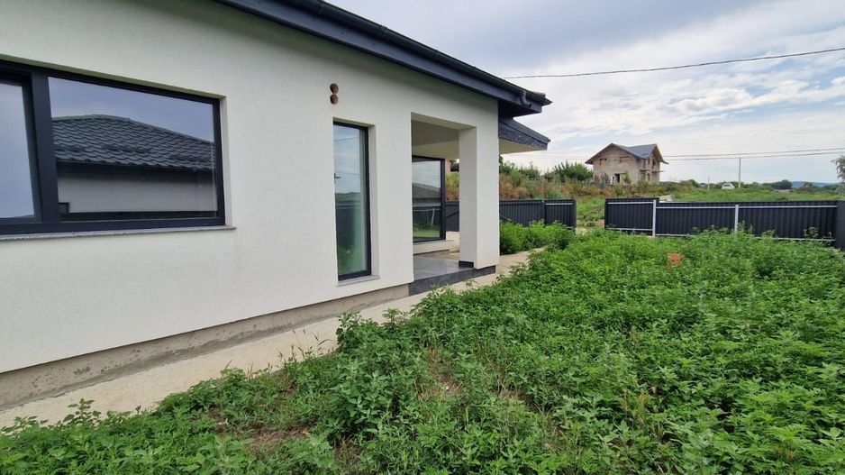 Casa 3  camere INTABULATA 70 mp.  Bucium Visan 140000 euro - Poză 10