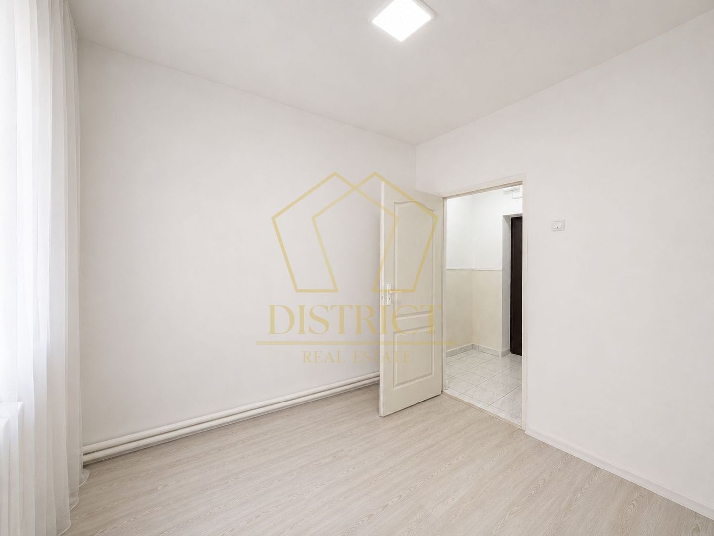 Garsonieră renovată | Parter | Calea Buziașului - Poză 2