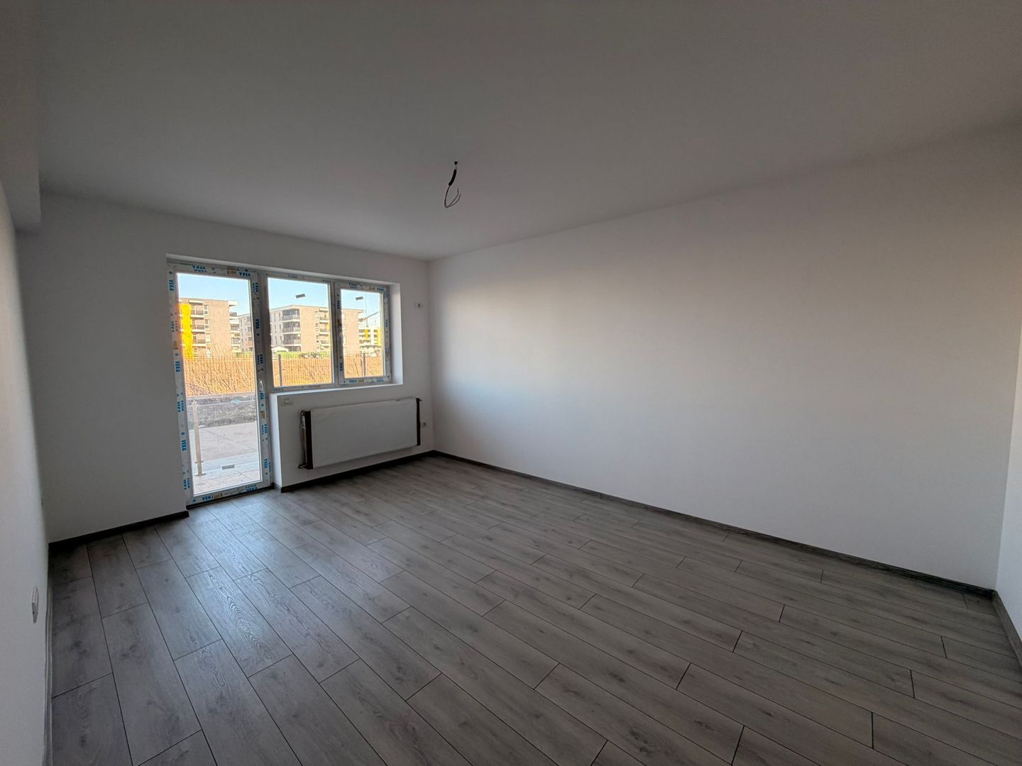 AP. 2 CAMERE, BLOC NOU, CENTRALA PROPRIE,BUCATARIE INCHISA,COMISION 0% - Poză 3