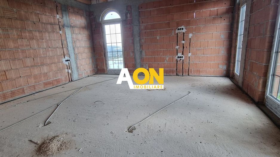 Vila la rosu, zona Schit - Poză 10