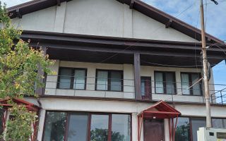 Casa P+1 zona Traian cu vedere la Brates - Poză 1