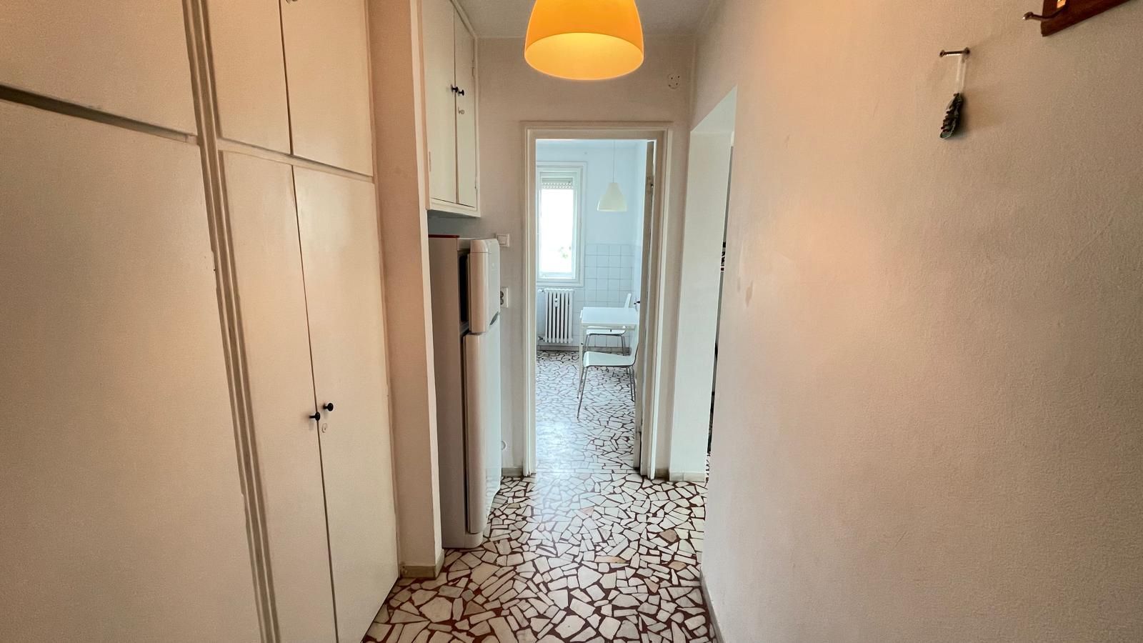 APARTAMENT LUMINOS METROU ZONA PIATA ROMANA - Poză 3