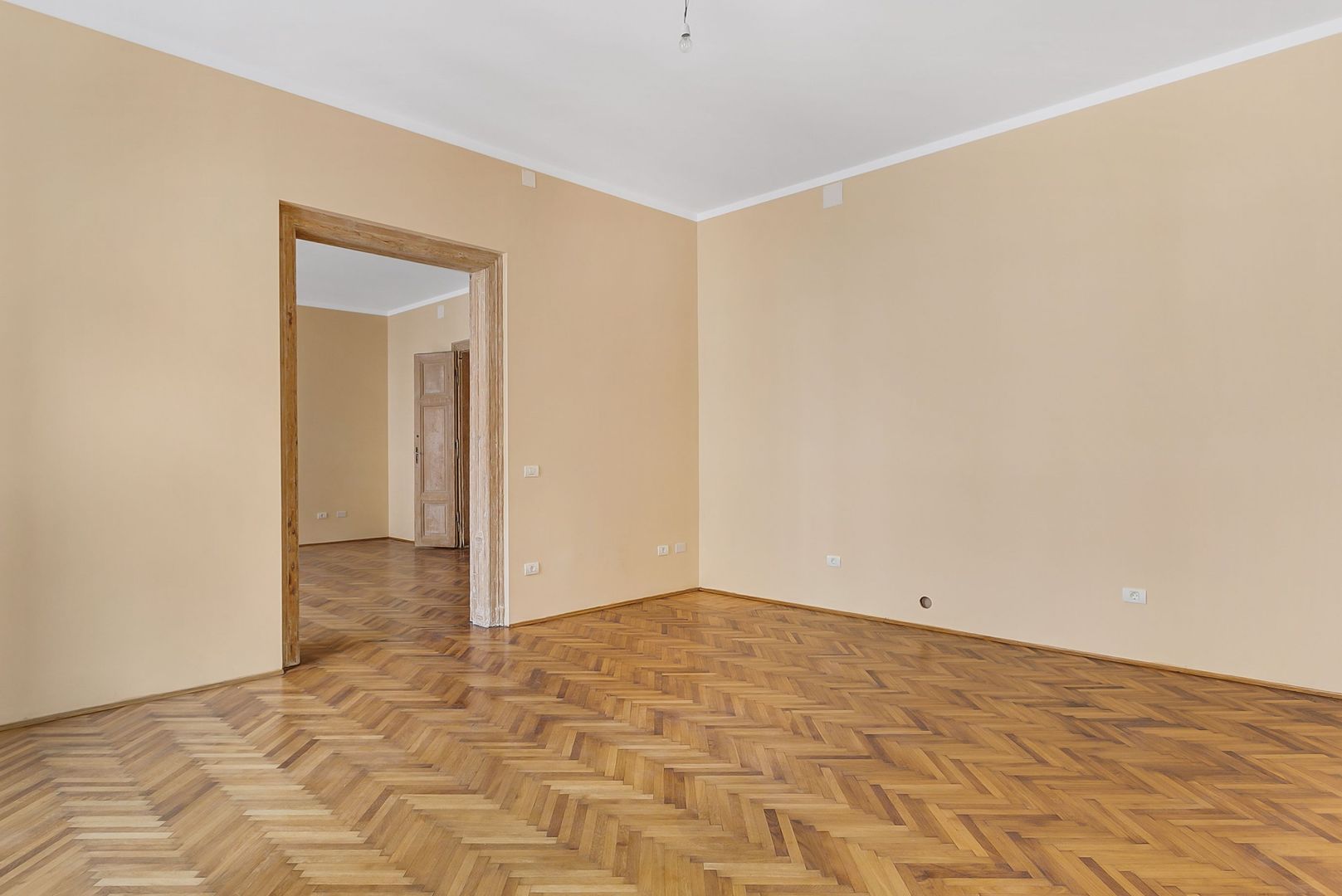 Apartament  istoric ultracentral   - REZERVAT!!! - Poză 3