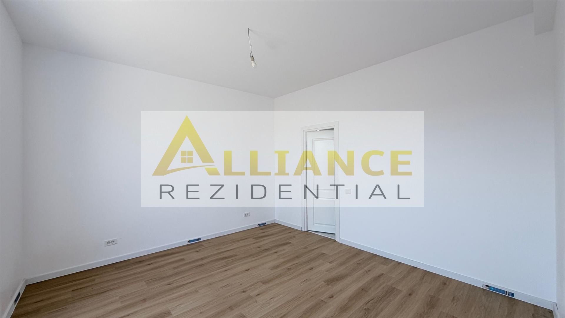 Casa Individuala - 4 camere - 2 bai - 386 mp teren - Poză 6