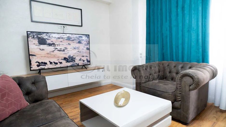 2 cam SD Royal Town, 56 mp, 2 balcoane, parcare, mobilat ,169.000 € - Poză 2