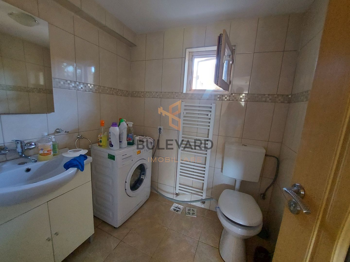 Casa cu 4 camere,  zona strazii Avram Iancu! - Poză 6