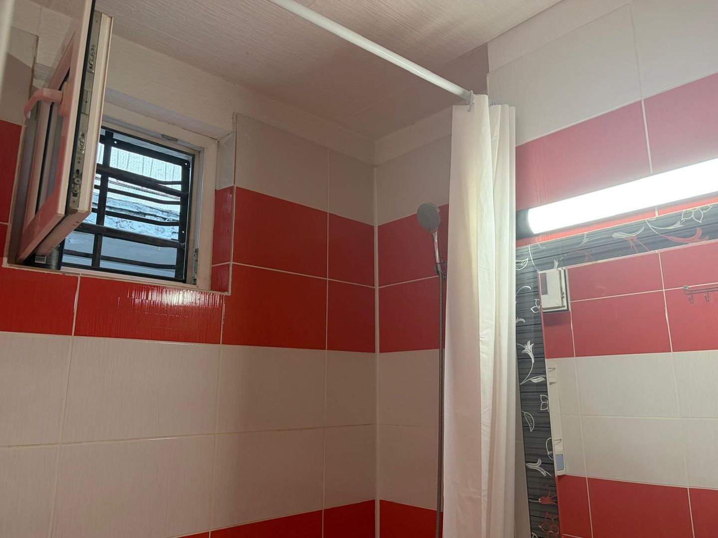 Apartament renovat cu doua camere, Bd. Obregia, 105.000€ - Poză 12