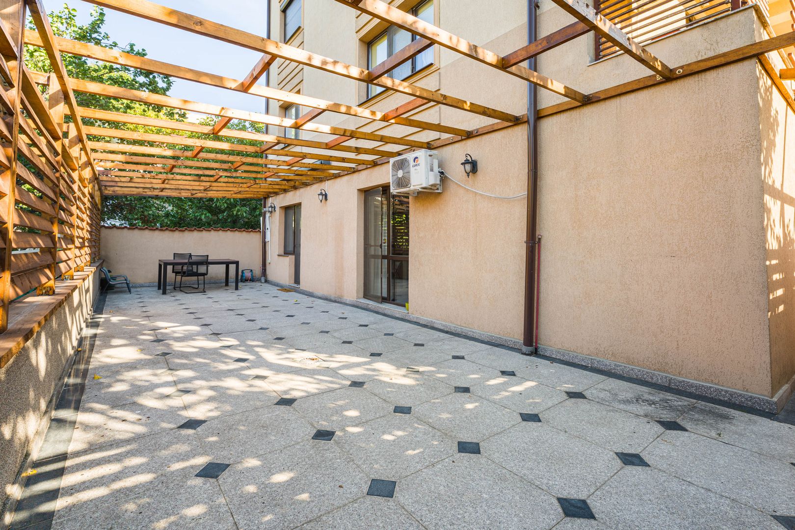 Apartament cu 2 locuri de parcare incluse | Curte proprie | Lacul Tei - Poză 12