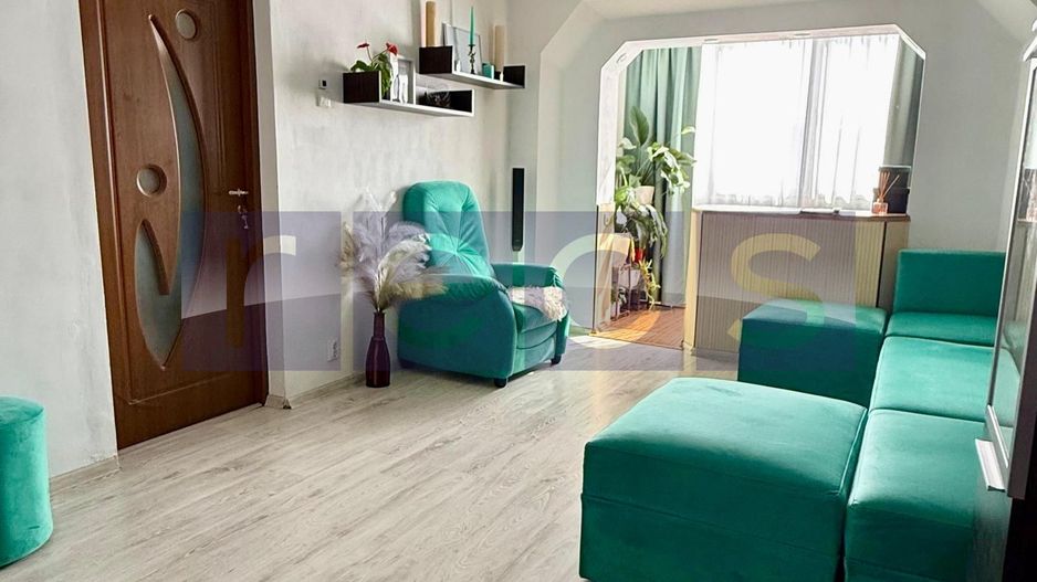 VANZARE APARTAMENT 2 CAMERE DECOMANDAT 1 DECEMBRIE 1918 TITAN BLOC 1978 - Poză 4