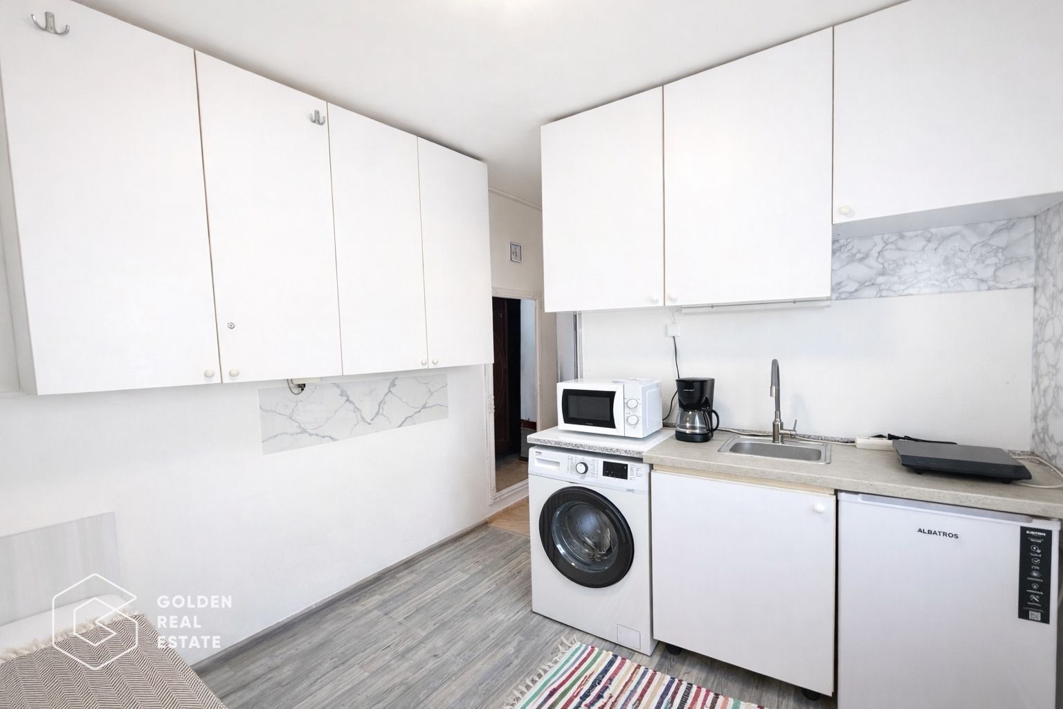 Garsoniera, etaj 3, langa facultate, zona Confectii - Poză 2