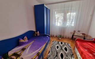De vanzare apartament 5 camere, etaj intermediar, Cetate - Poză 3