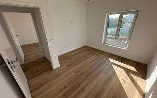 Duplex despartit prin spatiu tehnic - Poză 21