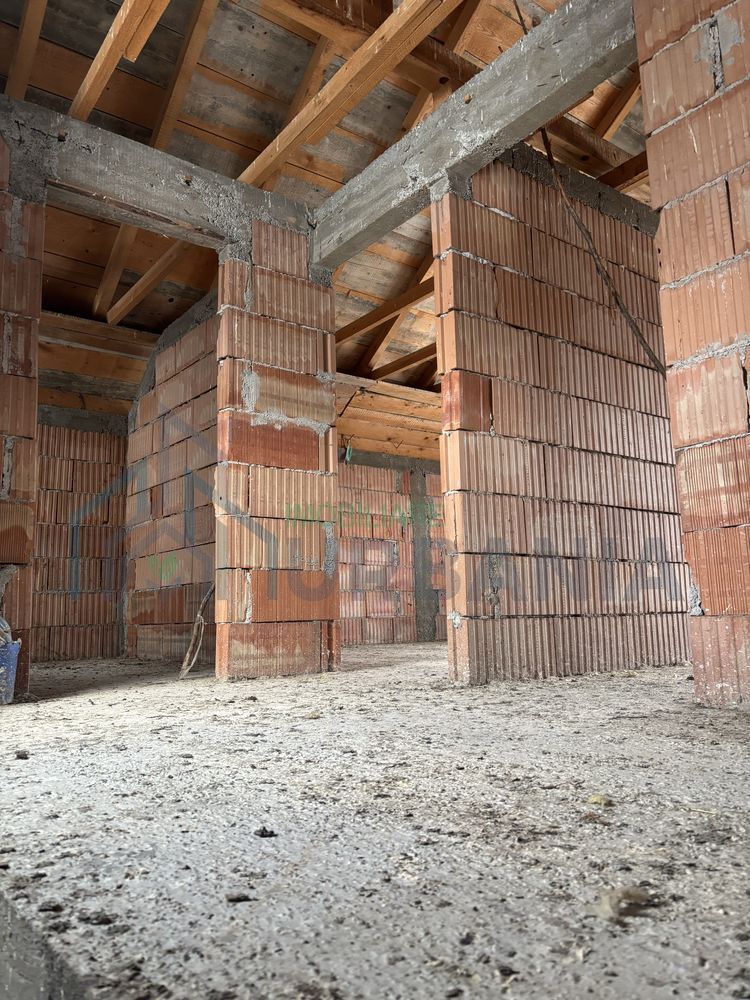 Casă la Roșu plus teren 2500 mp - Poză 7