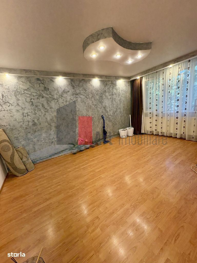 Vânzare apartament 4 camere decomandat cu centrală - Brâncoveanu - Poză 9