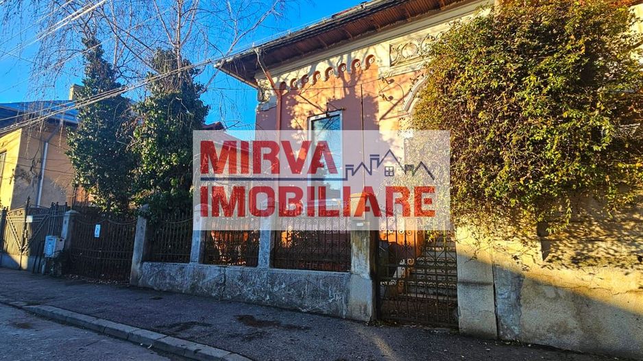 Casă cu arhitectură interbelică, 5 camere, teren 409 mp – Central - Poză 5