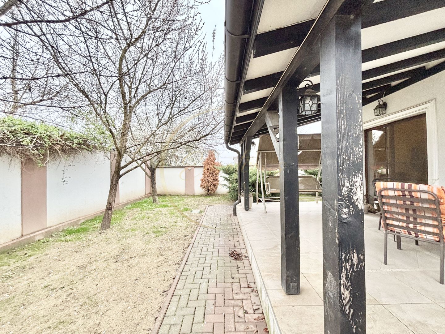 VILĂ DEOSEBITĂ ÎN CARTIERUL PLANETELOR, GIROC – ZONĂ REZIDENȚIALĂ LINIȘTITĂ - Poză 28