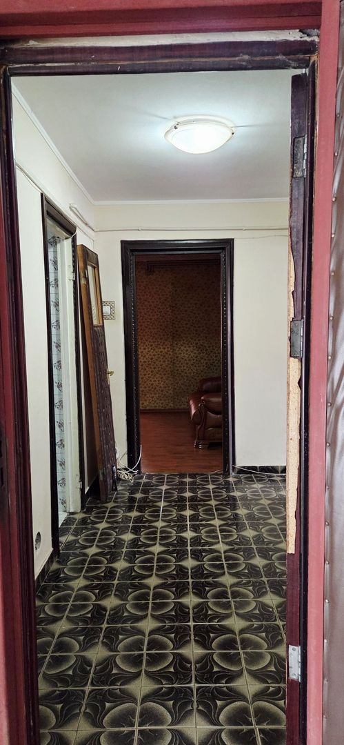 Apartament 3 camere de vanzare Drumul Taberei - Poză 3