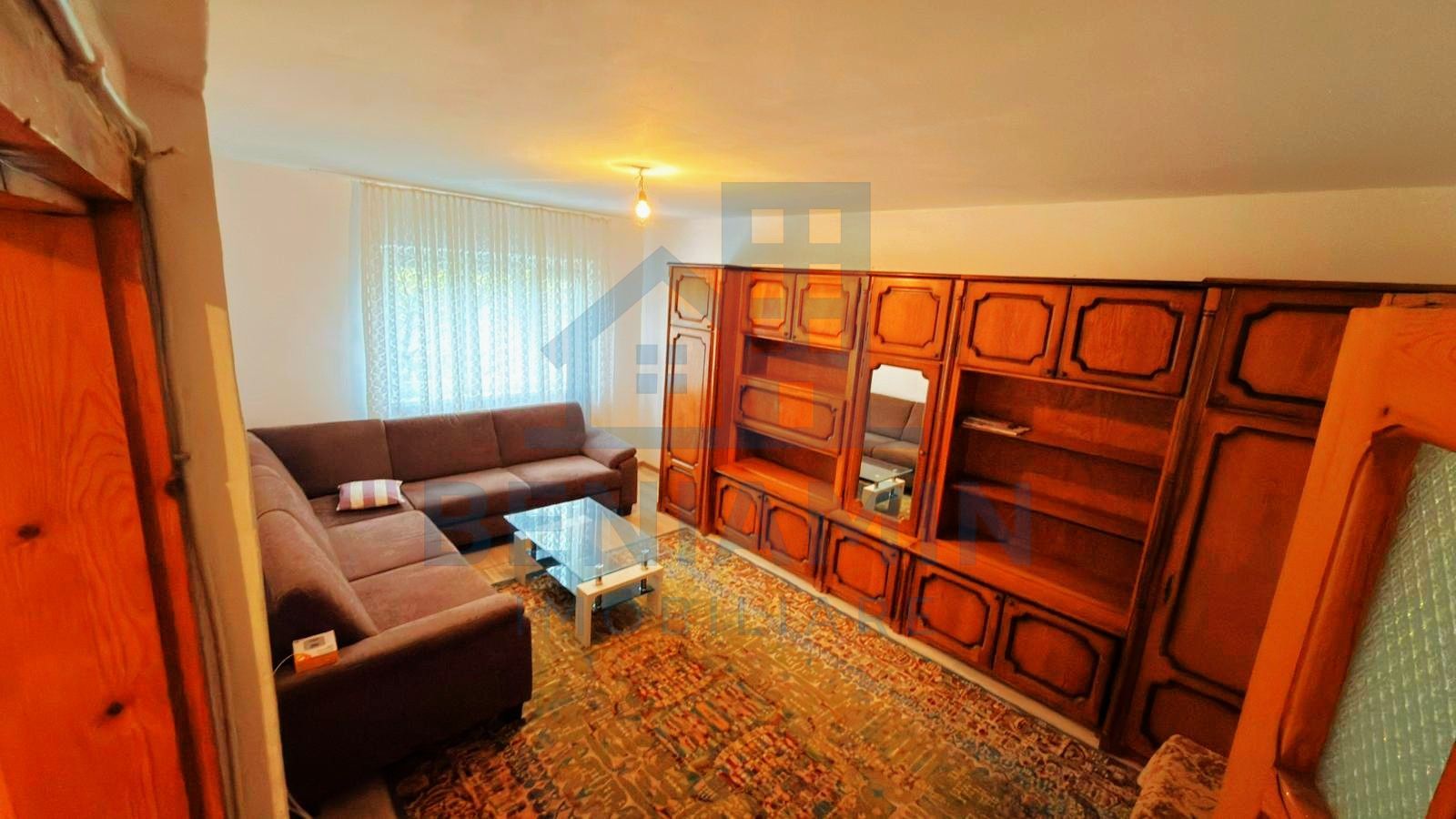 Apartament decomandat 3 Camere Renovat Utilat 1 Mai etaj 3 - Poză 2