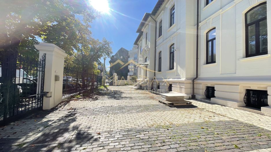 Masterpiece Heritage Villa***18 rooms//DOWNTOWN BUCHAREST - Poză 1