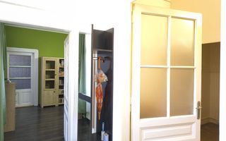 Apartament central, 2 camere, centrala gaz. 390 E/lună. Comision 0 - Poză 4