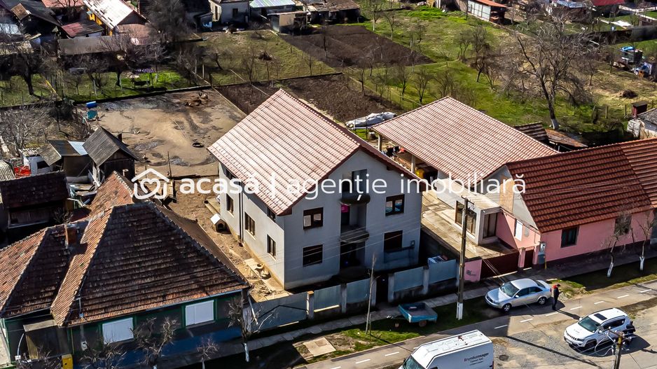 Casă nouă 6 camere semifinalizată în Sântana - Poză 1