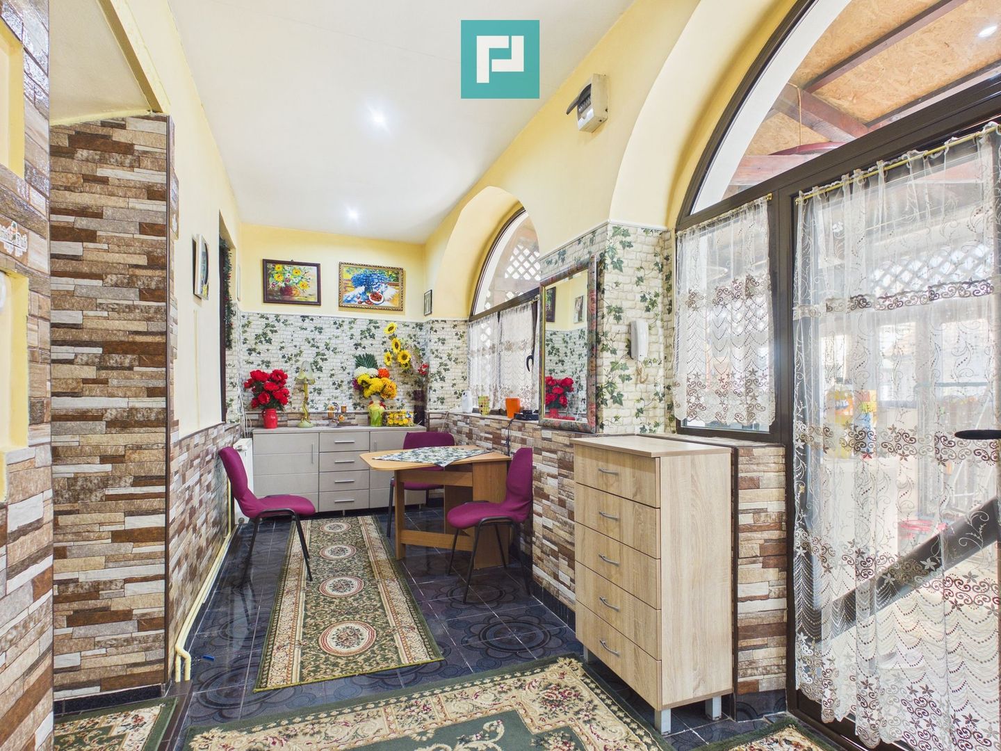 Apartament cu 2 camere pe Str.Episcopiei - Poză 6