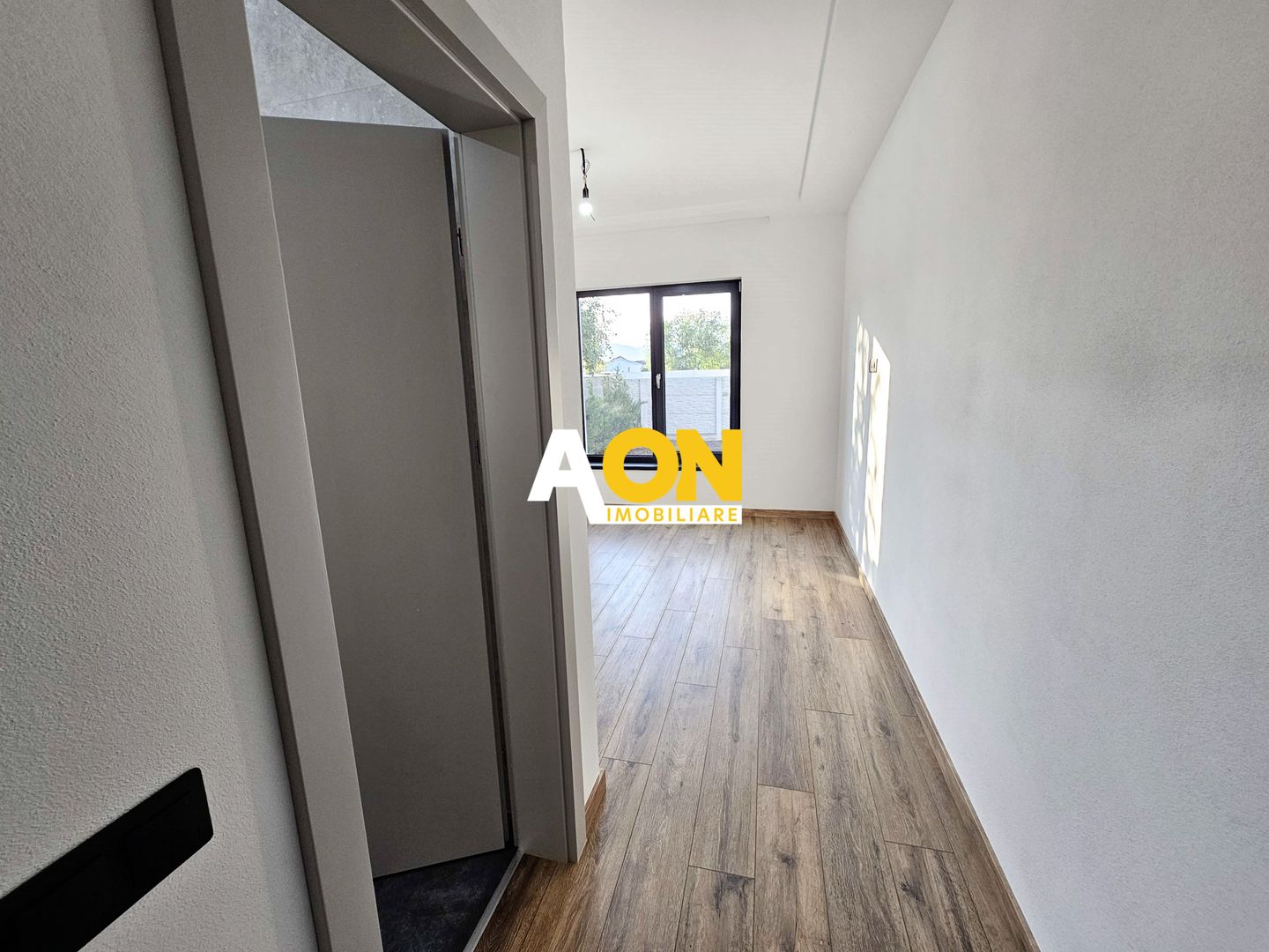 Casa 4 camere, 423 mp teren, finisată la cheie, cartier Orizont - Poză 11