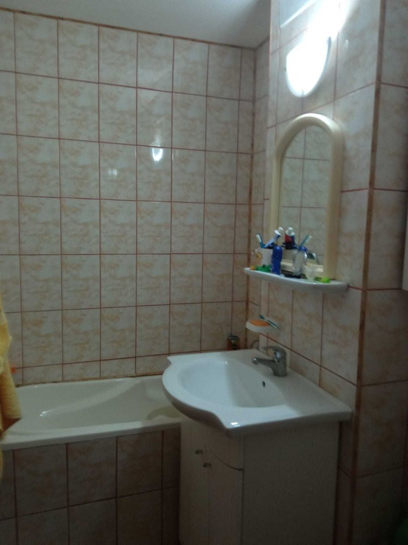 🏡 Apartament decomandat cu 2 camere, complet mobilat și utilat – Micro 18 - Poză 4