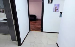 Apartament 3 camere de inchiriat, 9 Mai, 2 bai, beci - Poză 4