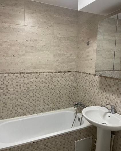 Vand apartament 2 camere - Poză 10