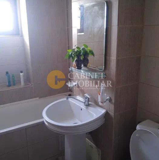 Nicolina - 4 Camere Decomandat - Etaj Intermediar +2 Bai -Bloc 1990 - Poză 6