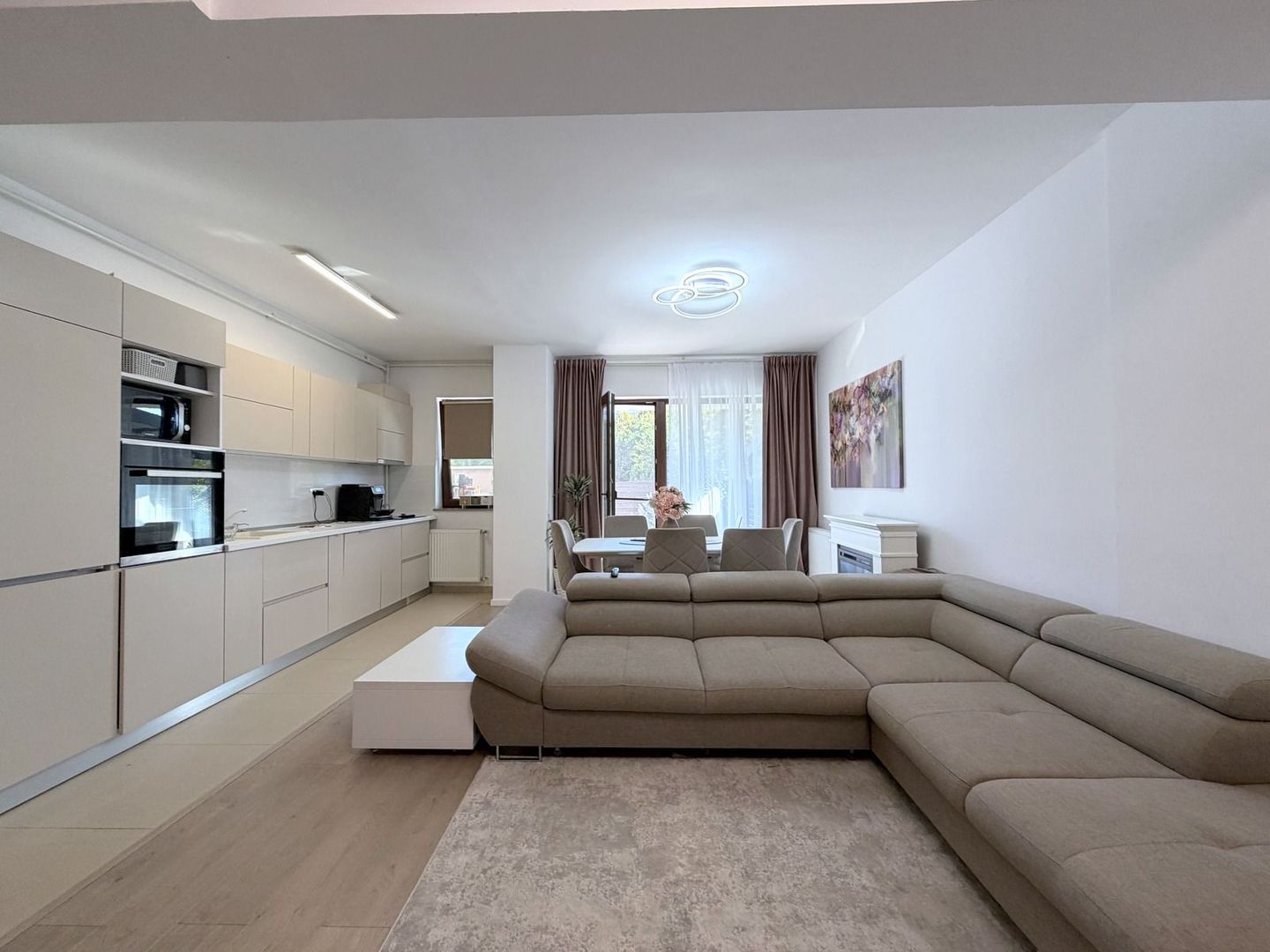 Apartament cu 3 camere si gradina proprie de 75mp Sisesti - Poză 12