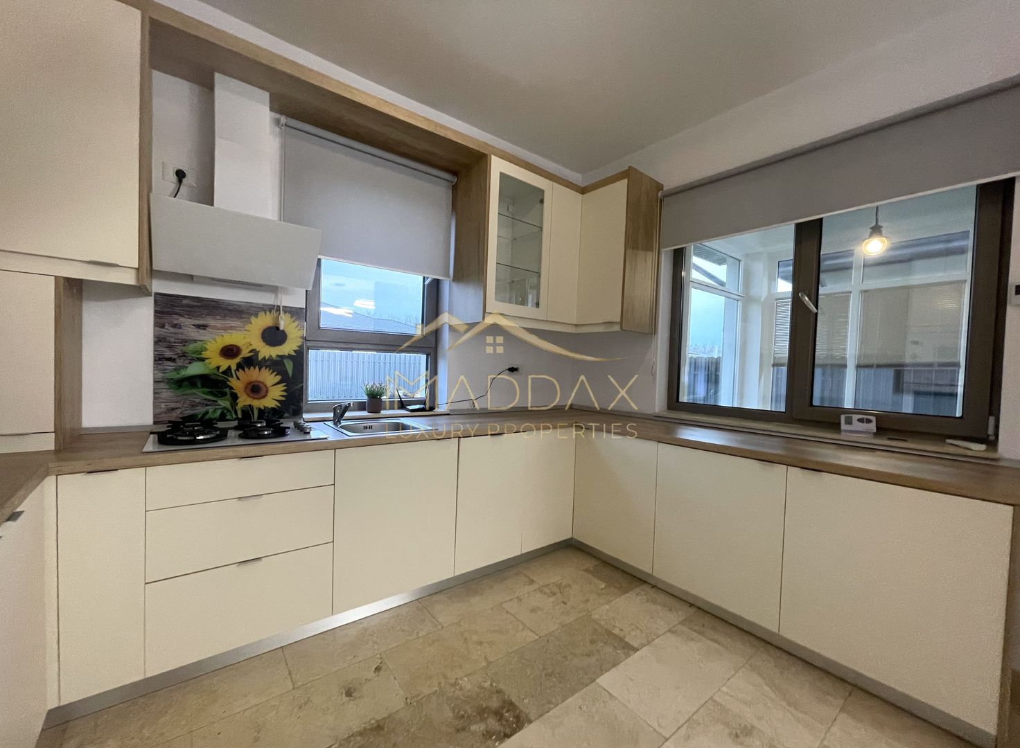 Vila moderna***4 camere***cu gradina//Cartier rezidential Corbeanca - Poză 6