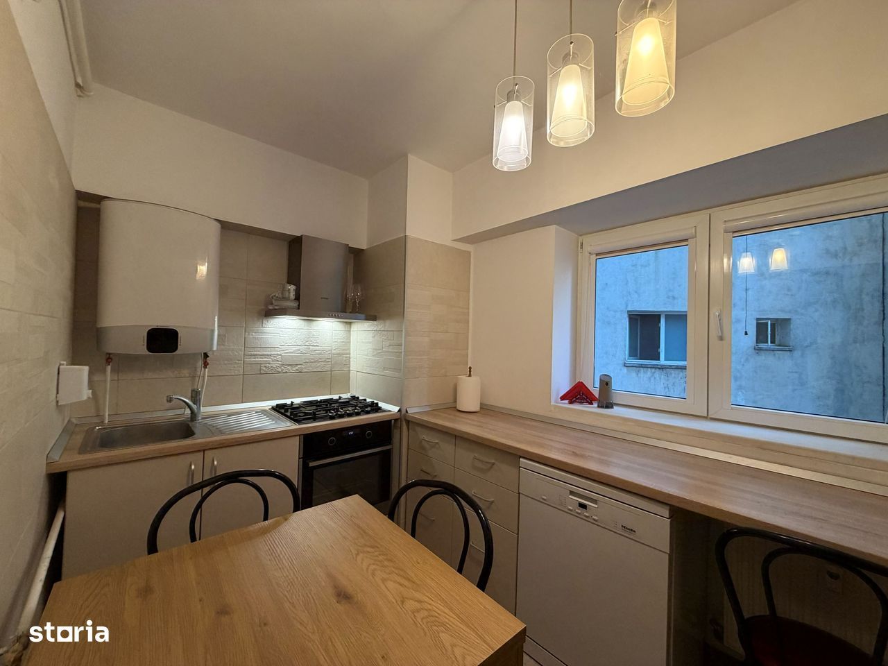 DE INCHIRIAT Apartament 4 camere Piața Unirii, cu parcare - Poză 13