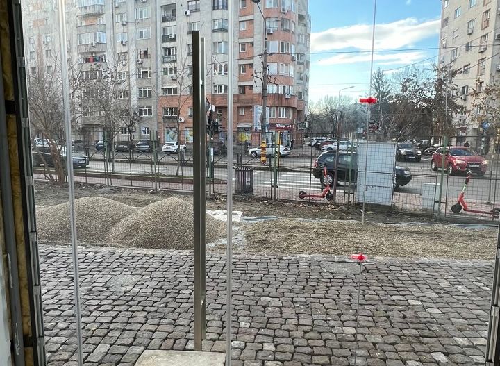 Inchirere spatii comerciale  Calea Calarasilor - Universitatea Hyperion - Poză 6