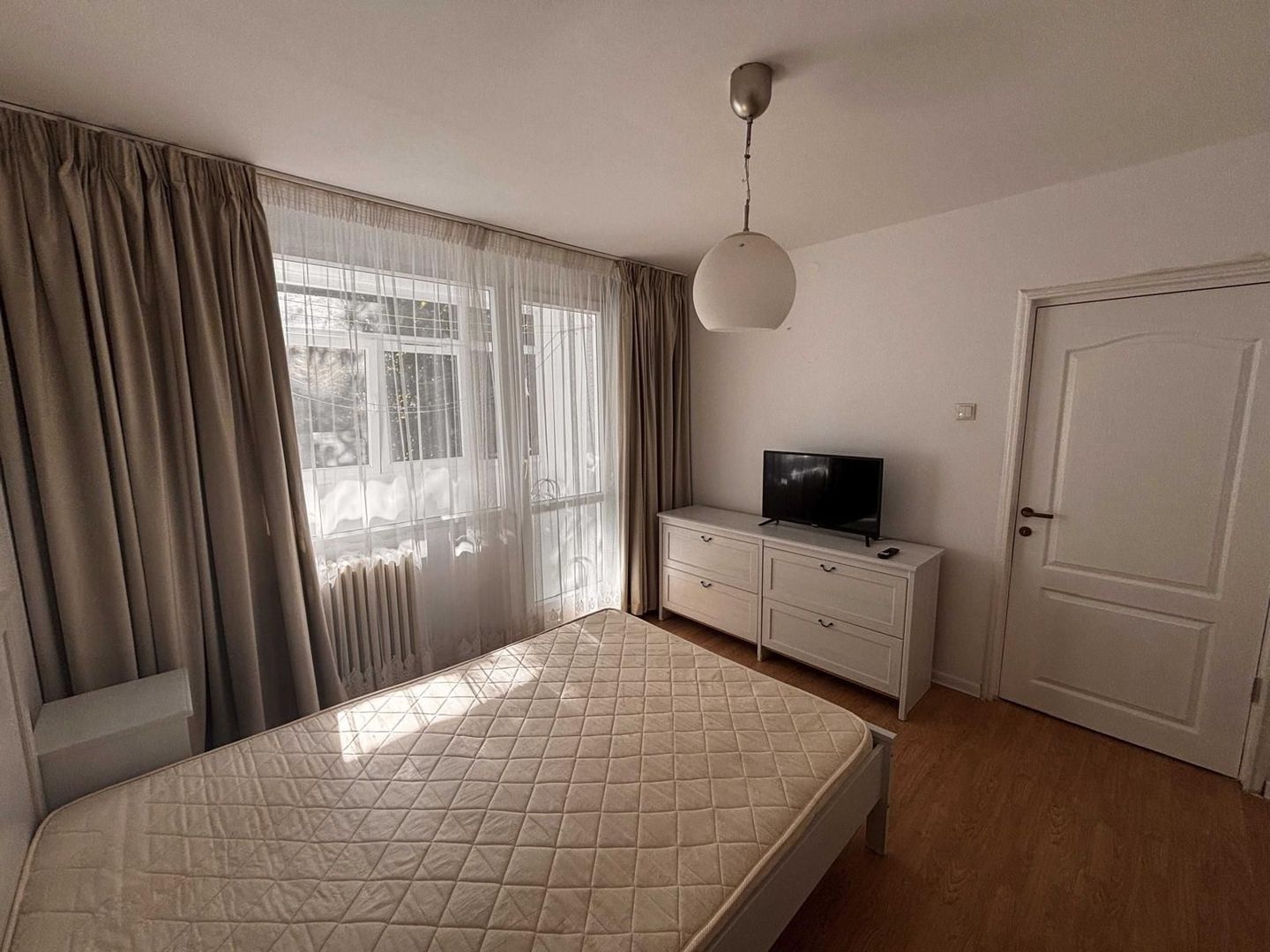 AP. 3 CAMERE - PIATA SUDULUI, MASINA DE SPALAT VASE, METROU, MODERN - Poză 1