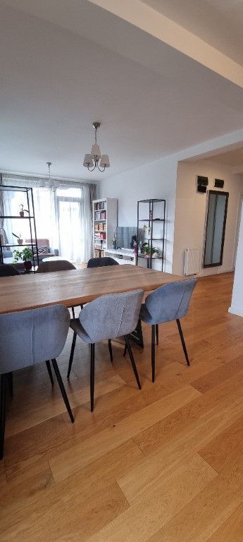 Apartament premium 73,2 mp + 2 balcoane  Etaj 1 parcare  in Șelimbăr - Poză 1